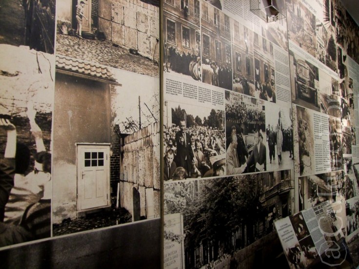 CheckPoint Charlie Museum @Berlino _ www.culturefor.com