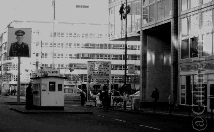 CheckPoint Charlie Museum @Berlino _ www.culturefor.com