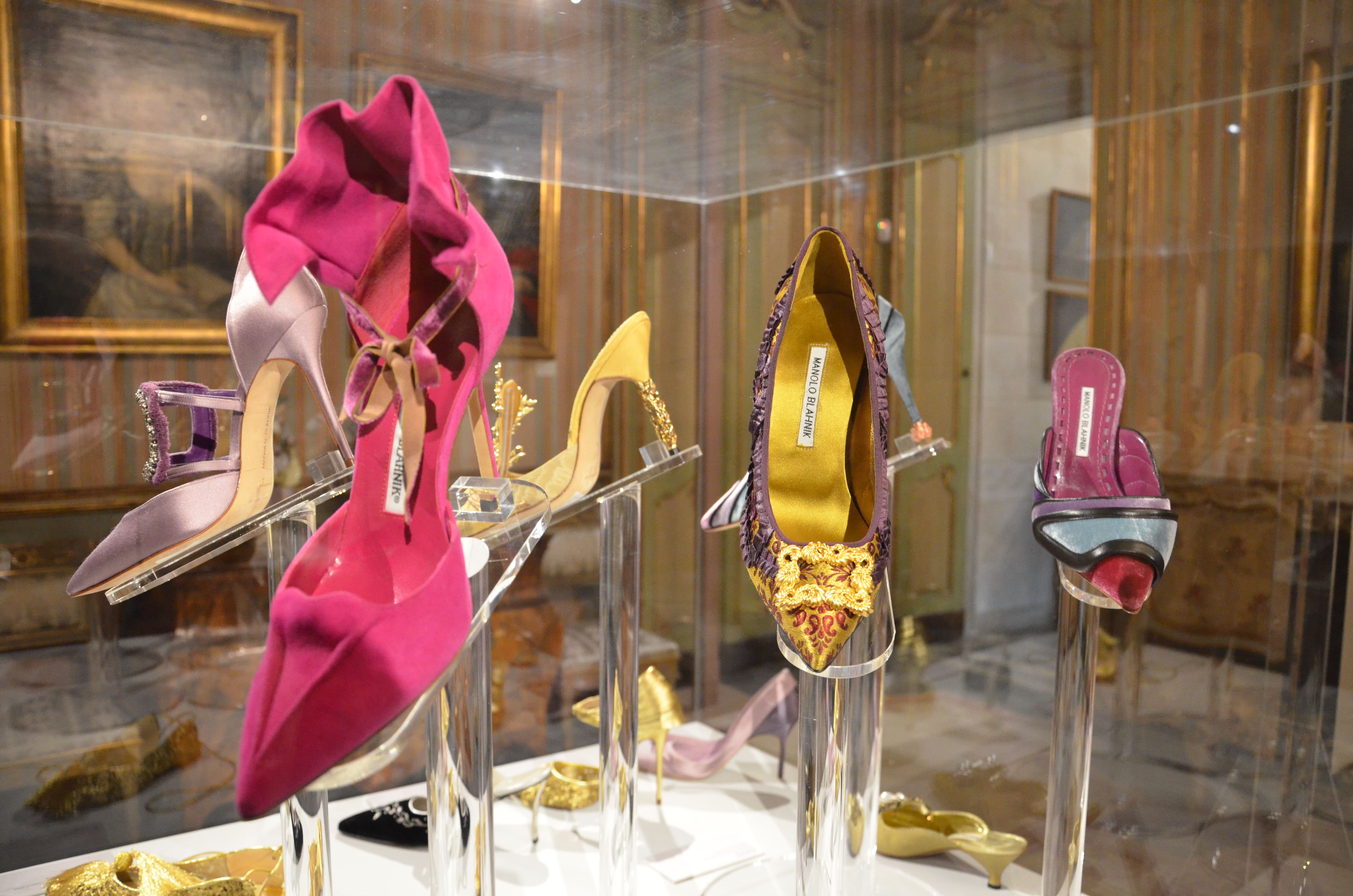Livre "MANOLO BLAHNIK. THE ART OF SHOES" - Première Édition Skira 2017 - Occasion